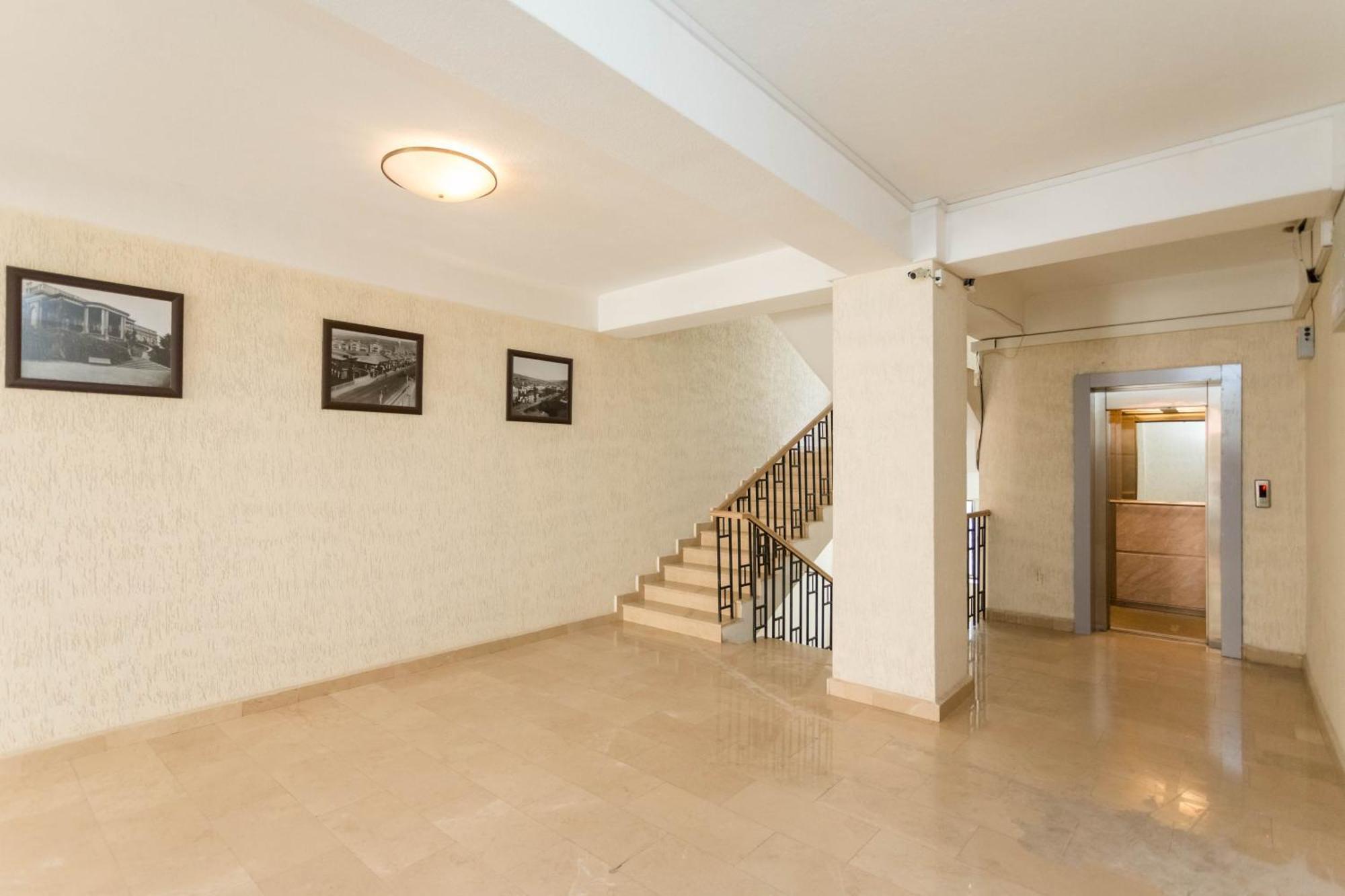 Serviced Apartment On Rustaveli Avenue 16 Тбилиси Экстерьер фото